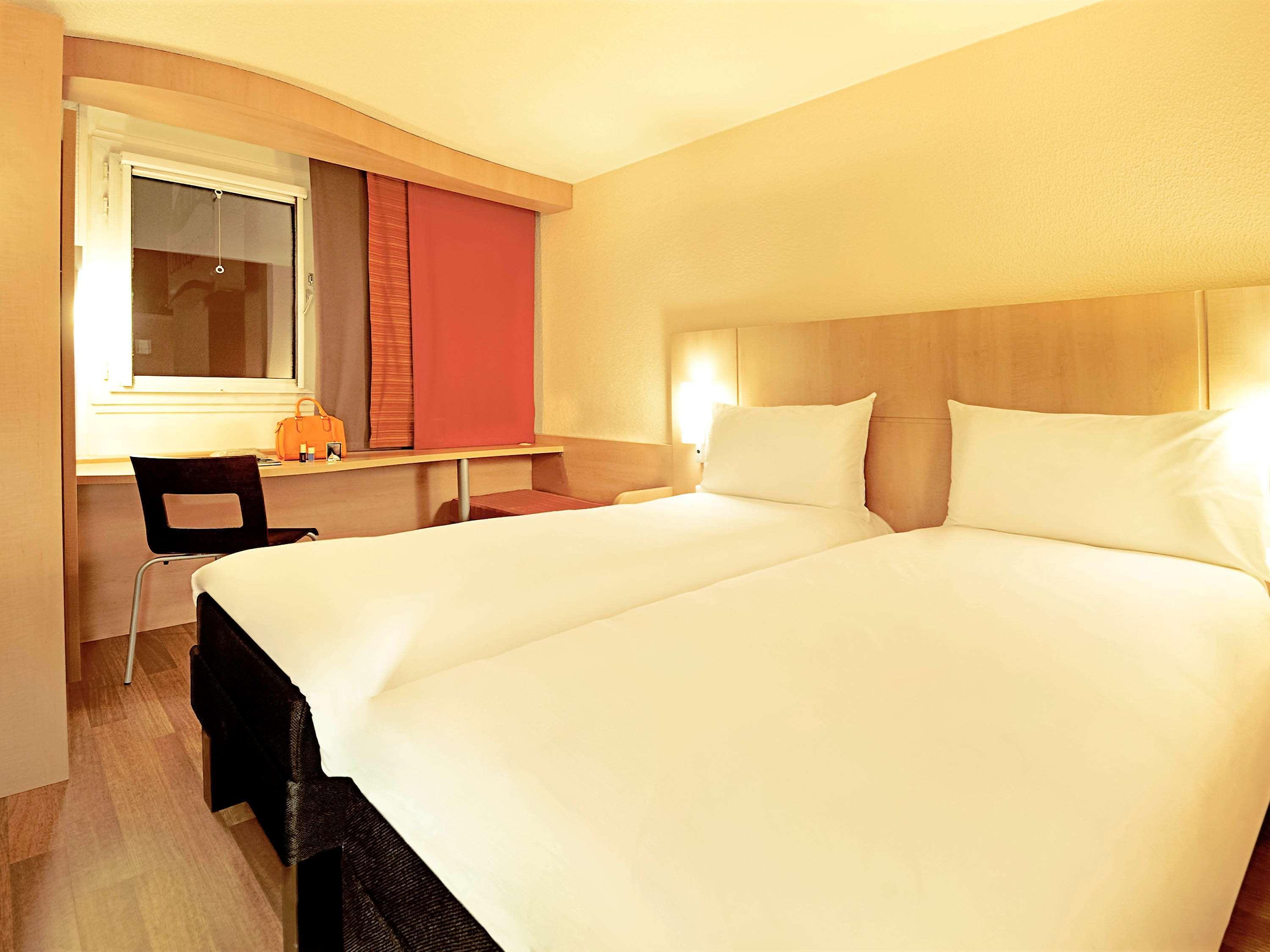 Ibis Styles Paris Poissy Hotel Eksteriør billede