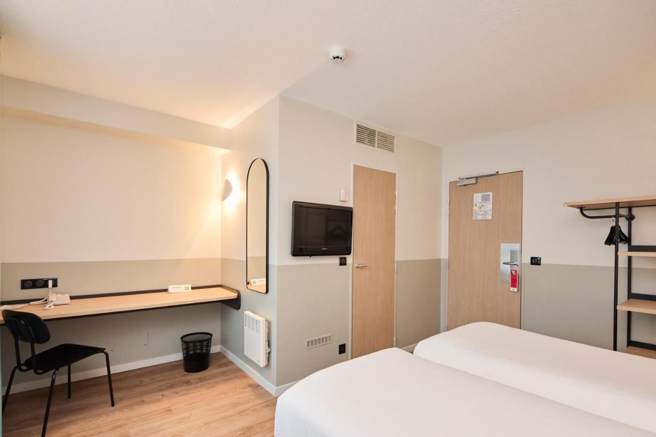 Ibis Styles Paris Poissy Hotel Eksteriør billede