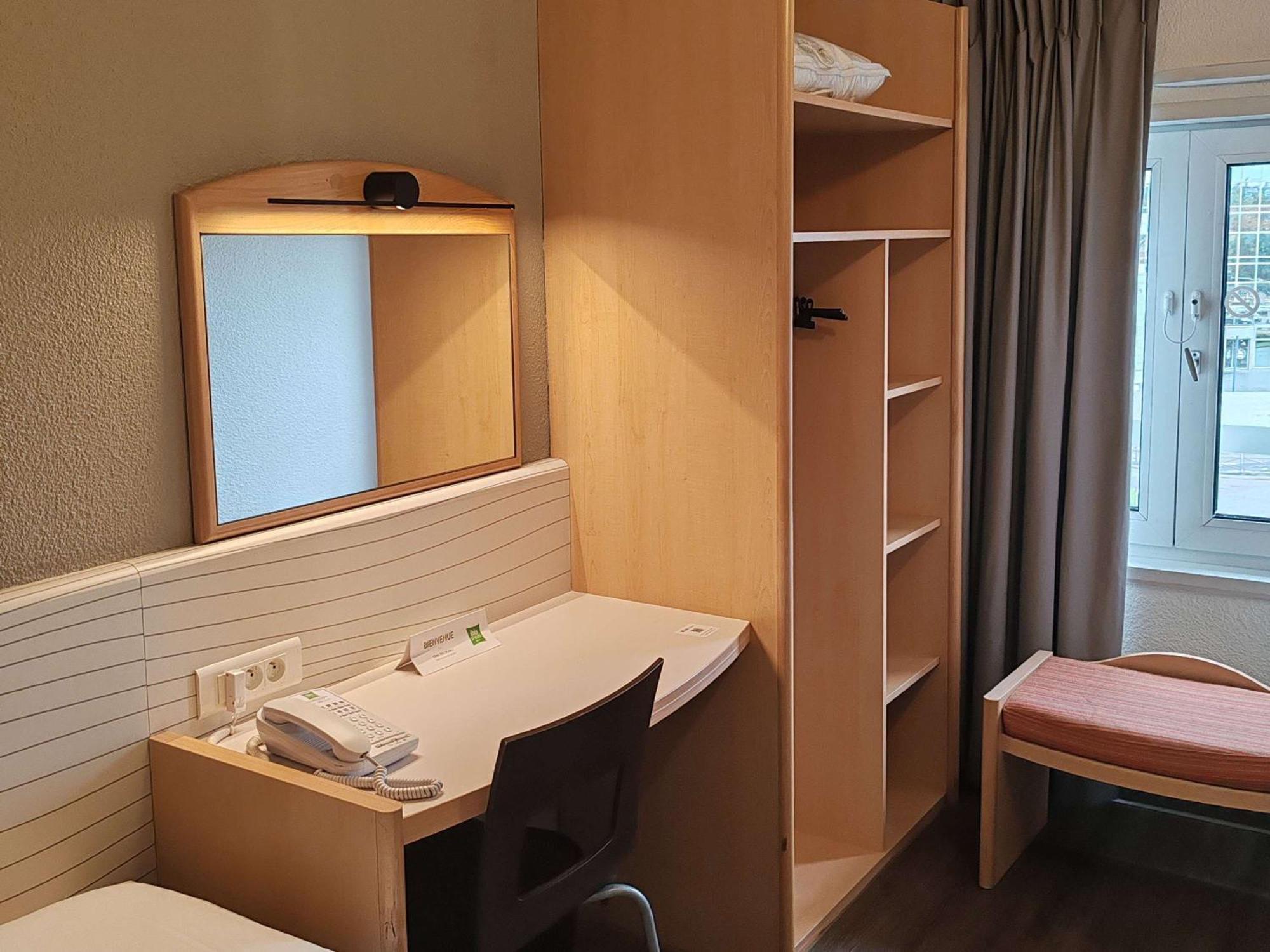 Ibis Styles Paris Poissy Hotel Eksteriør billede